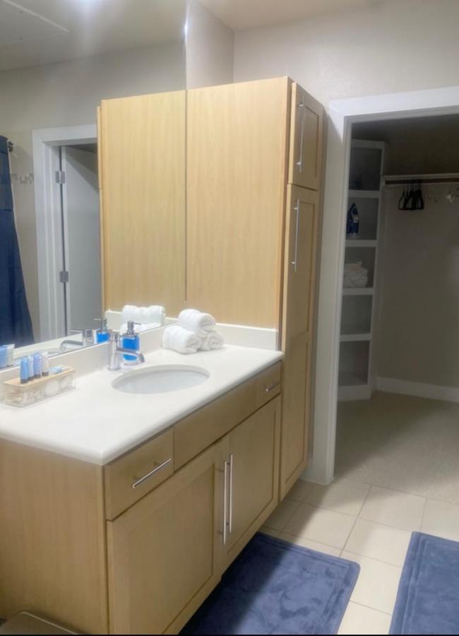 Luxury Corporate Apartment Rental 휴스턴 외부 사진